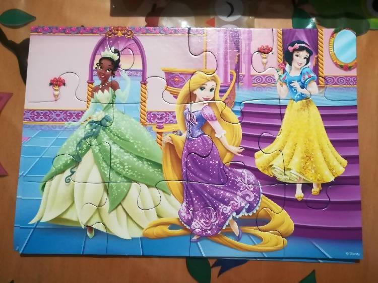Puzzle 104 Principesse Disney Clementoni in offerta da